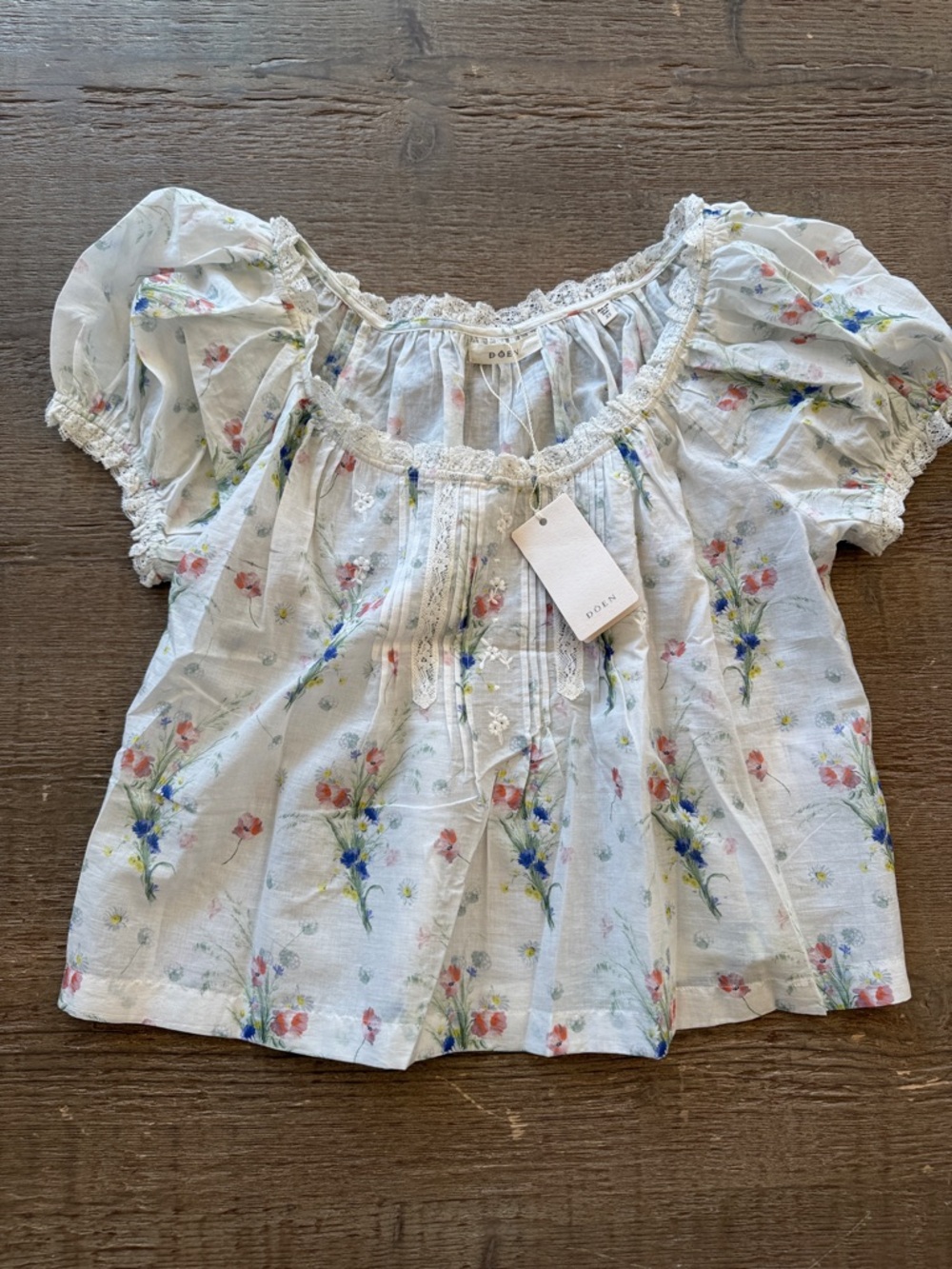 Doen White Floral Peasant Blouse with Pink & Blue Accents